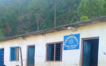बैतडीको एक विद्यालयमा छात्रा बेहोस हुन थालेपछि पठनपाठन प्रभावित 